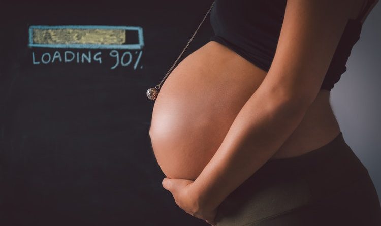 lograr el embarazo mediante la medicina reproductiva