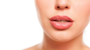 Lip lift: corrige la forma y el volumen de tus labios de manera permanente