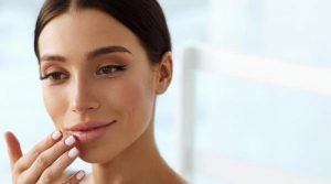 9 errores que deben evitarse tras un aumento de labios