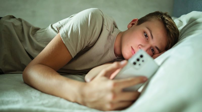 Consecuencias de la adicción al móvil en adolescentes