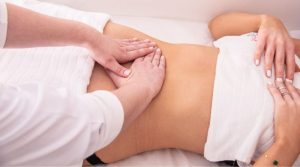 Masaje antifibrosis en Valencia: la clave para un resultado perfecto tras tu cirugía