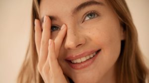 A qué edad empezar con los tratamientos antiarrugas para las líneas de expresión